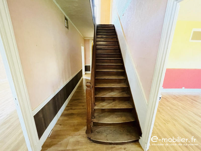 Maison - 150 m² - 6 pièces