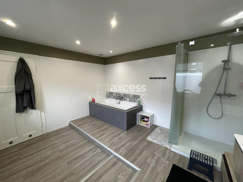 Maison ancienne - 200 m² - 6 pièces