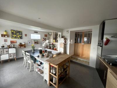 Maison - 103 m² - 6 pièces