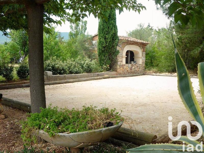 Maison - 200 m² - 7 pièces