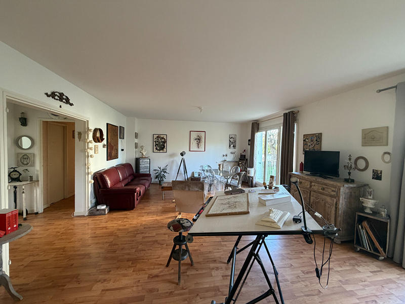 Appartement - 83 m² - 4 pièces