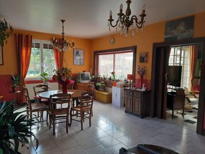 Maison - 145 m² - 6 pièces