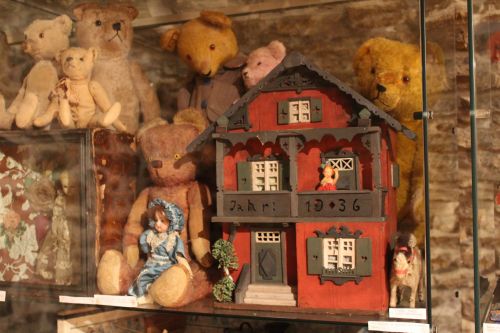 Musée des Poupées et des Nounours