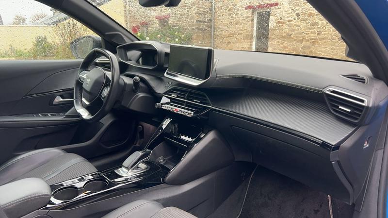 Peugeot E-208 100 kWh 136 Gt Line