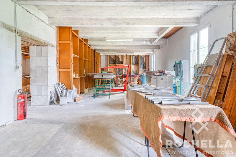 Maison ancienne - 399 m² - 5 pièces