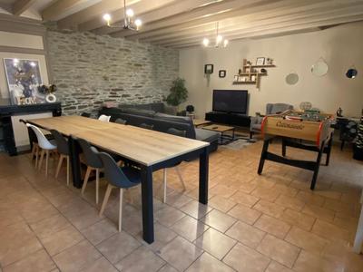 Maison - 152 m² - 6 pièces