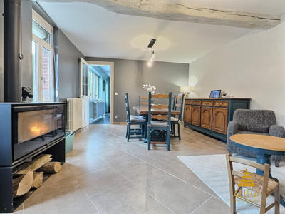 Maison - 176 m² - 8 pièces