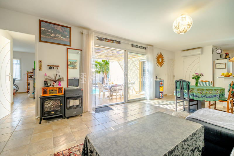 Villa - 80 m² - 5 pièces