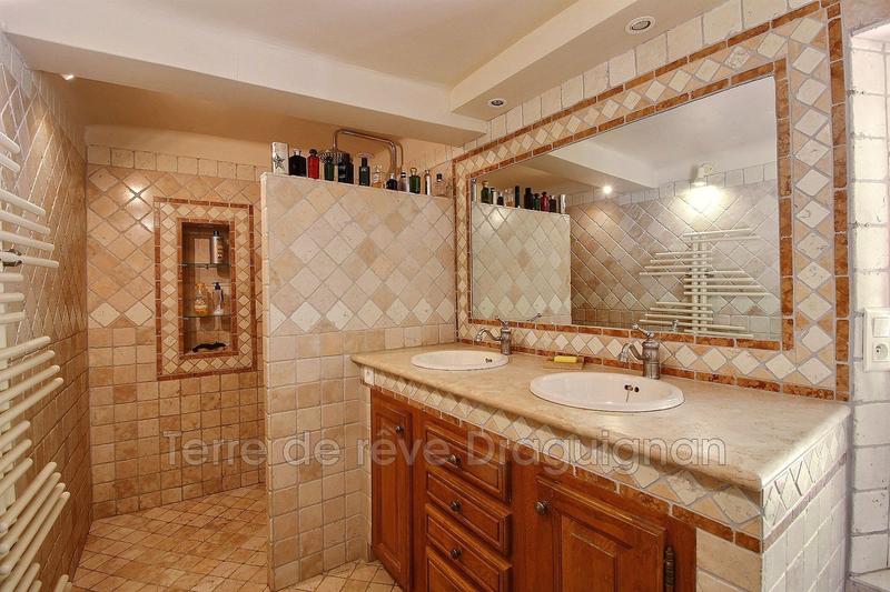 Bastide - 300 m² - 12 pièces