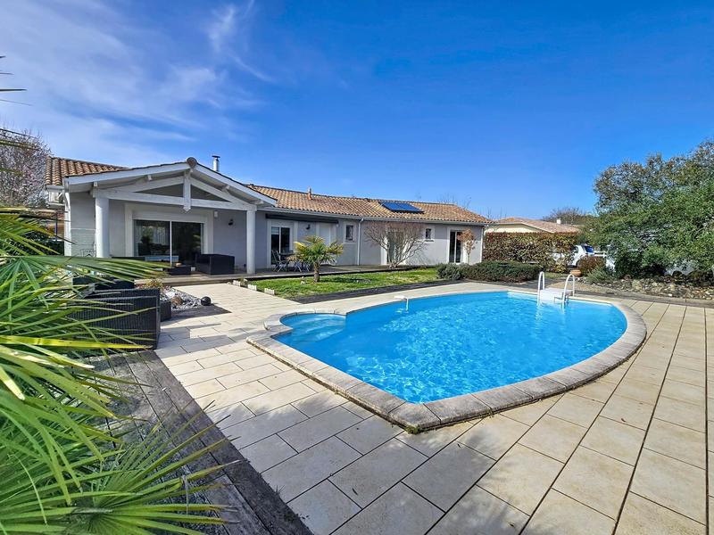 Maison - 154 m² - 7 pièces