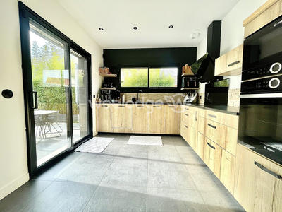 Maison contemporaine - 142 m² - 6 pièces