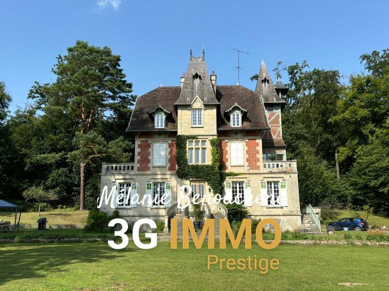 Maison de maîtres - 330 m² - 11 pièces