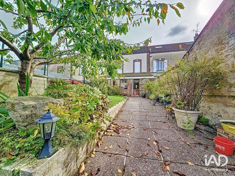 Maison - 143 m² - 7 pièces