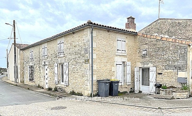 Maison - 220 m² - 10 pièces