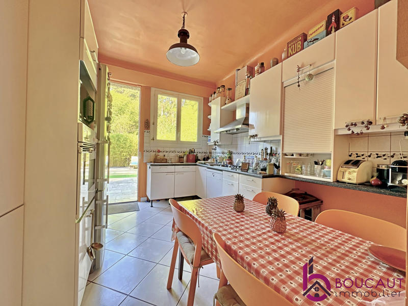 Maison - 177 m² - 7 pièces