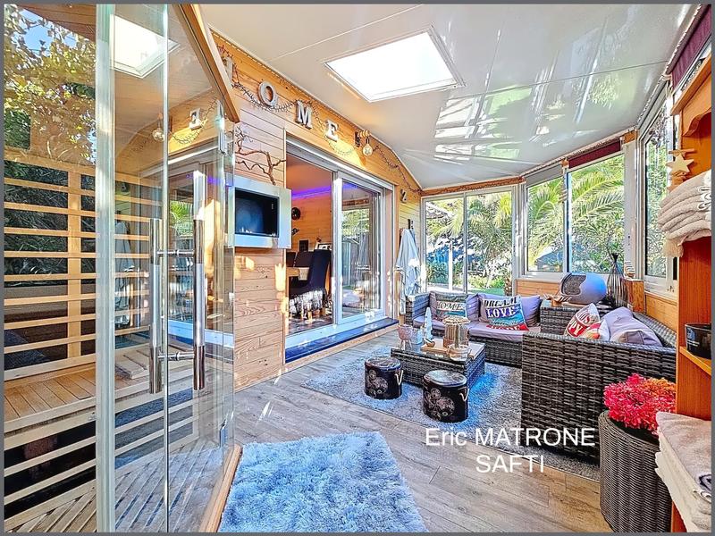 Maison - 105 m² - 5 pièces