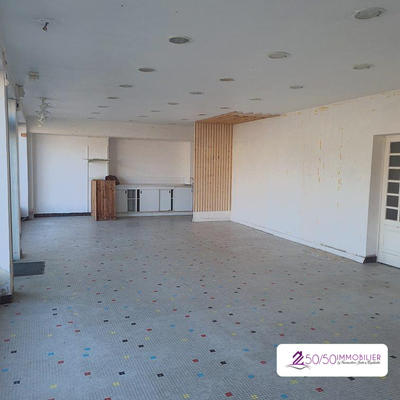 Local commercial - 455 m² - 5 pièces