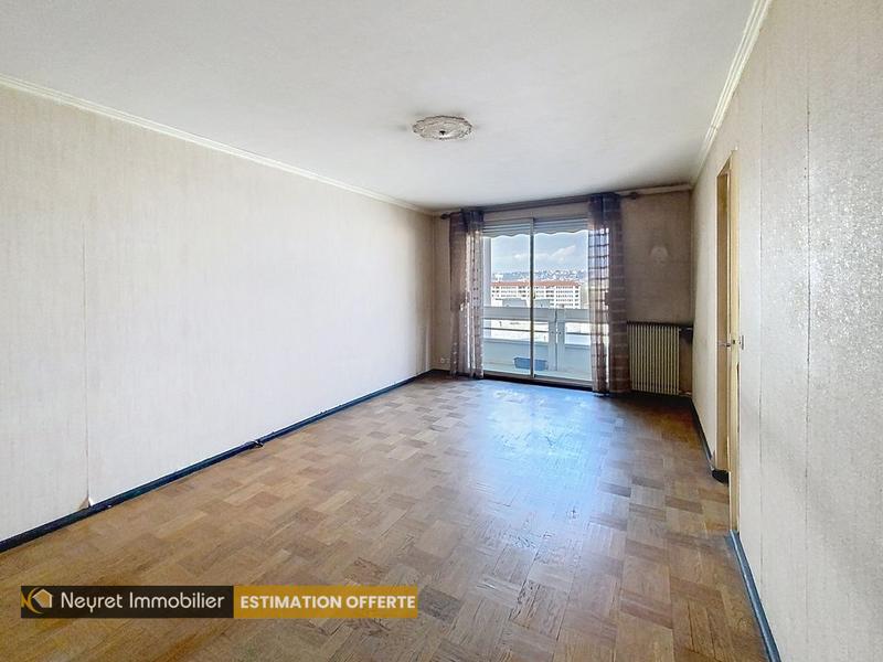 Appartement - 92 m² - 5 pièces