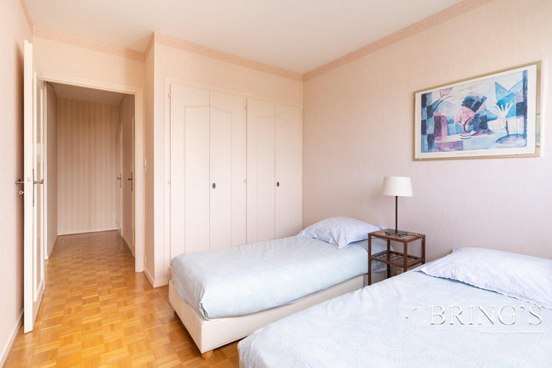 Appartement - 126 m² - 7 pièces