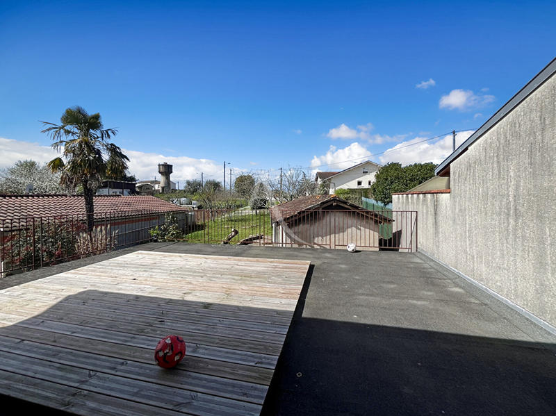 Maison - 88 m² - 4 pièces