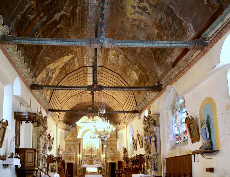 Exposition photos « Lumière sur l’art en mains » et illuminations de l’église Saint-Pierre de Courcerault et de son lavoir.