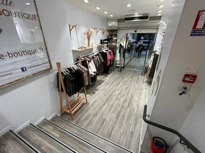 Local commercial - 127 m²