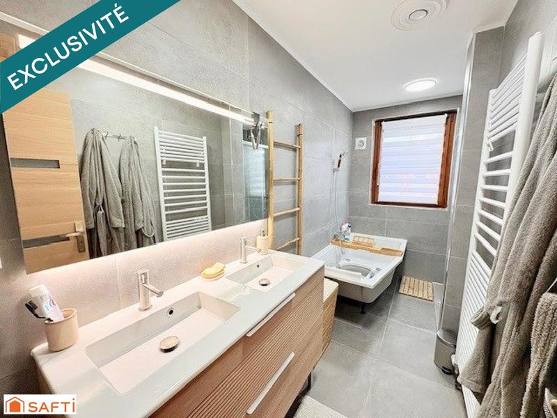 Maison - 92 m² - 5 pièces