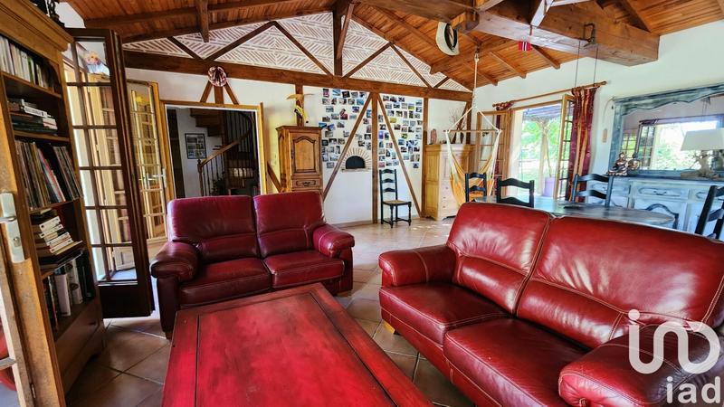 Maison - 140 m² - 5 pièces