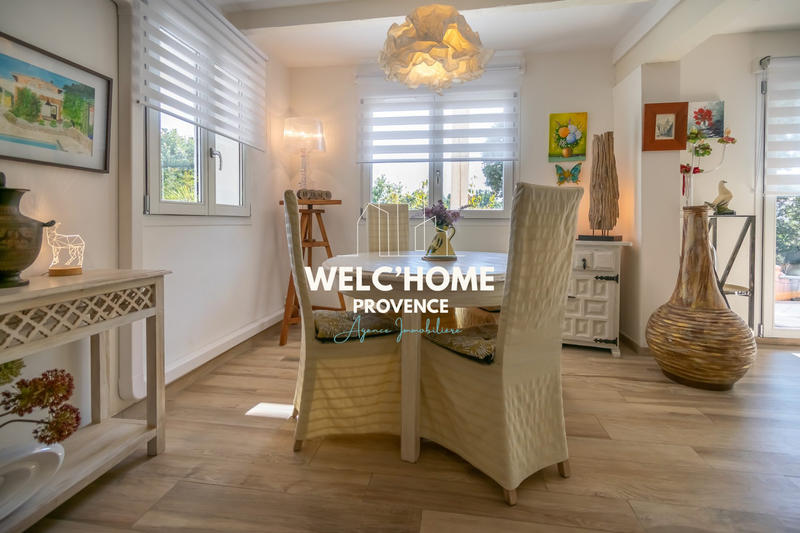 Maison - 102 m² - 6 pièces