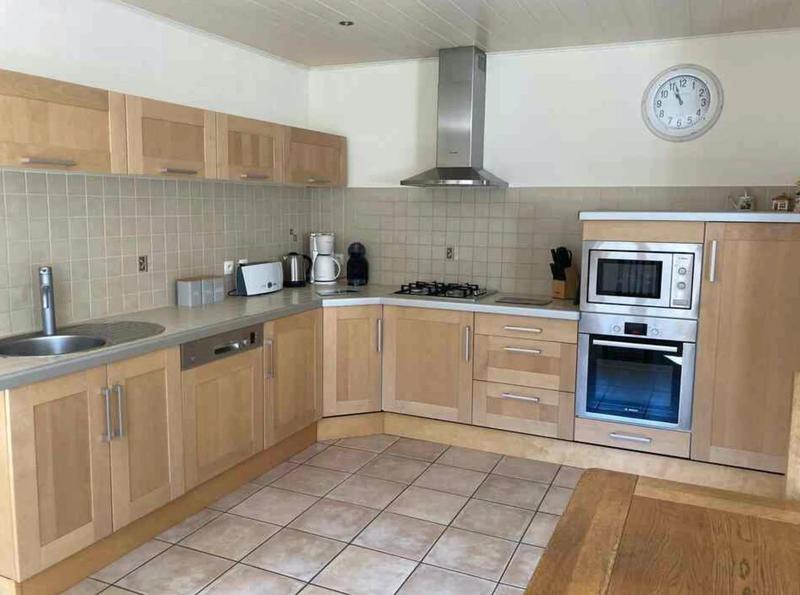 Maison - 256 m² - 4 pièces