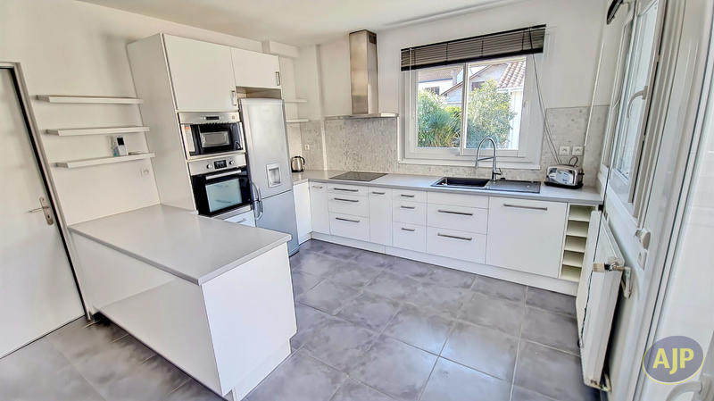 Maison - 114 m² - 4 pièces