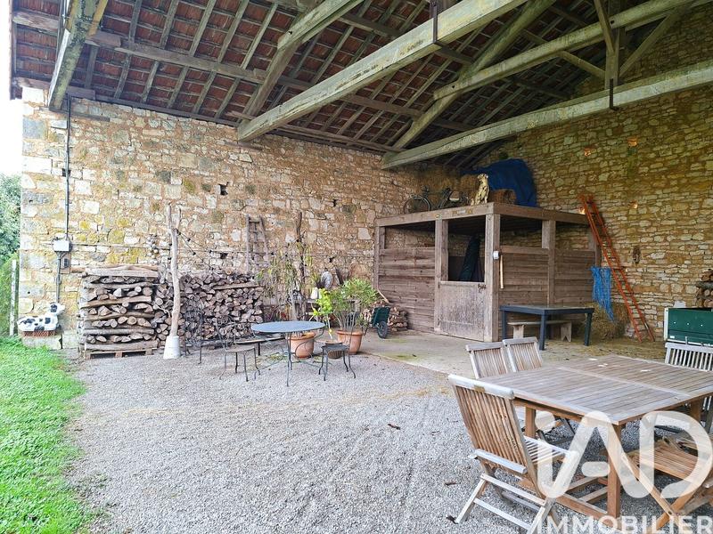 Maison - 181 m² - 11 pièces