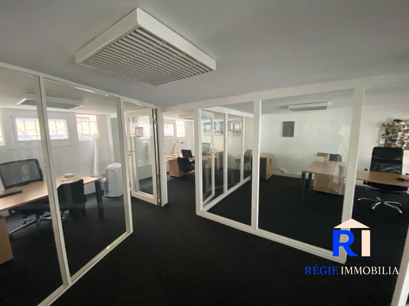 Bureau - 229 m² - 7 pièces