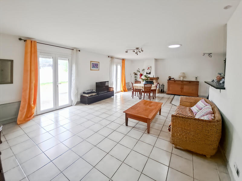 Maison - 102 m² - 5 pièces