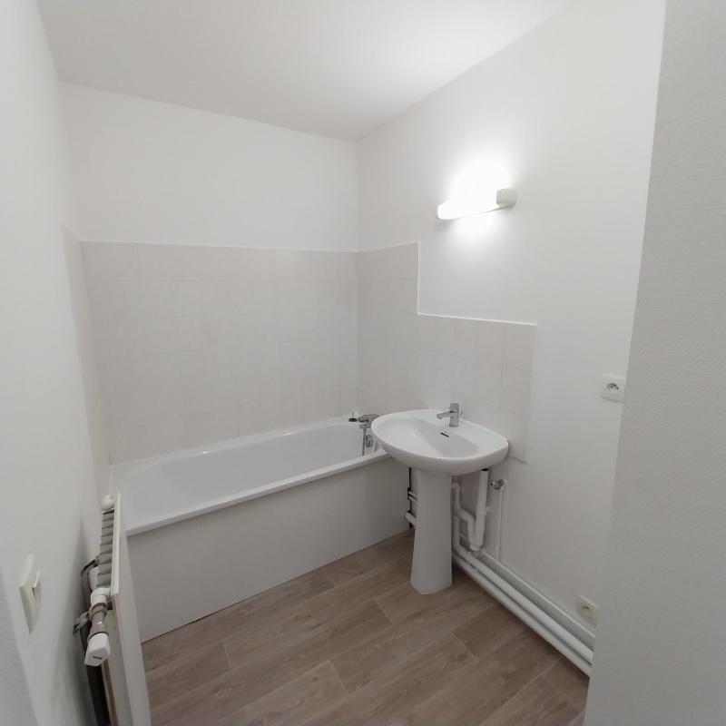 Appartement ancien - 73 m² - 3 pièces