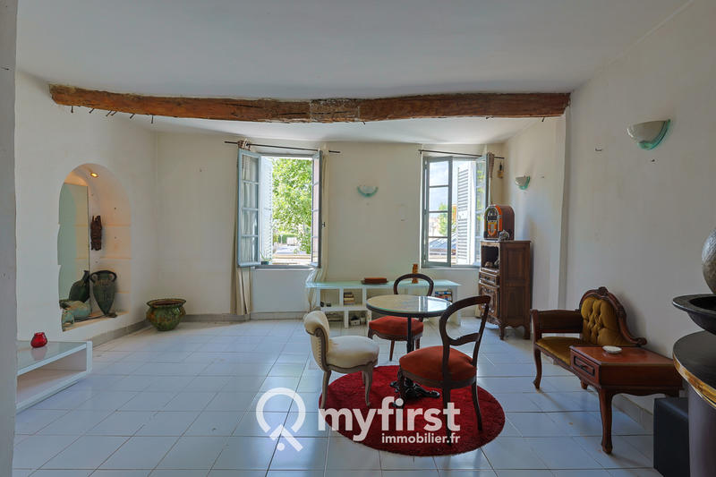 Immeuble - 181 m² - 6 pièces