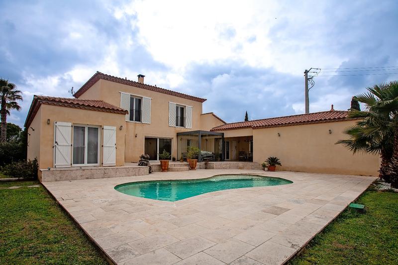 Villa - 195 m² - 5 pièces