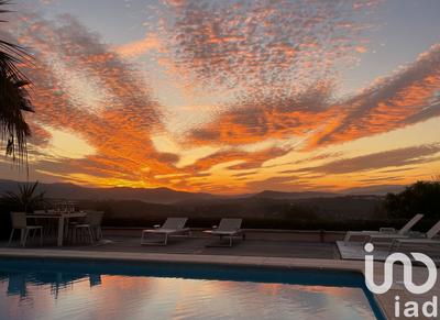 Maison de maîtres - 320 m² - 10 pièces