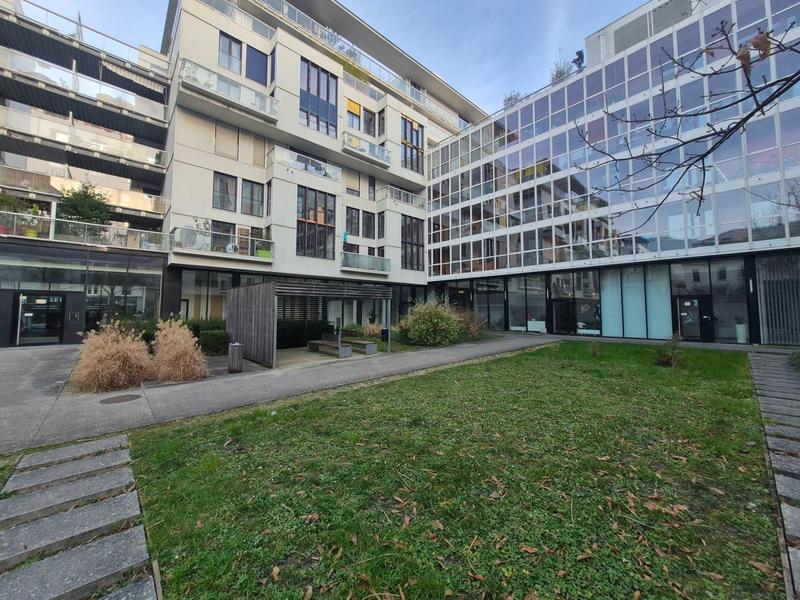 Parking / Garage - 14 m²