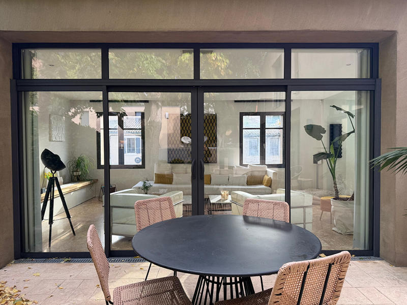 Maison - 253 m² - 6 pièces