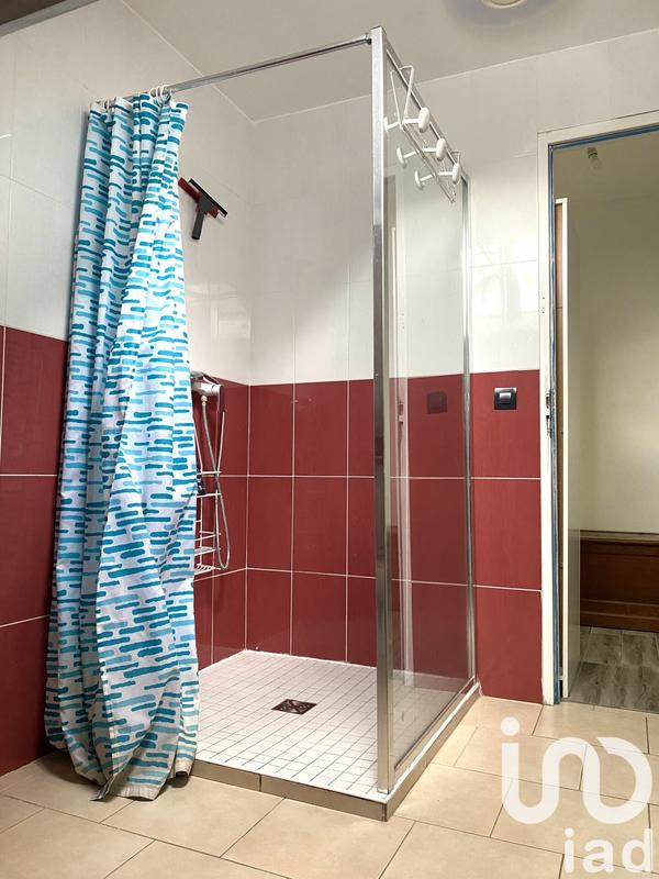 Maison - 250 m² - 11 pièces