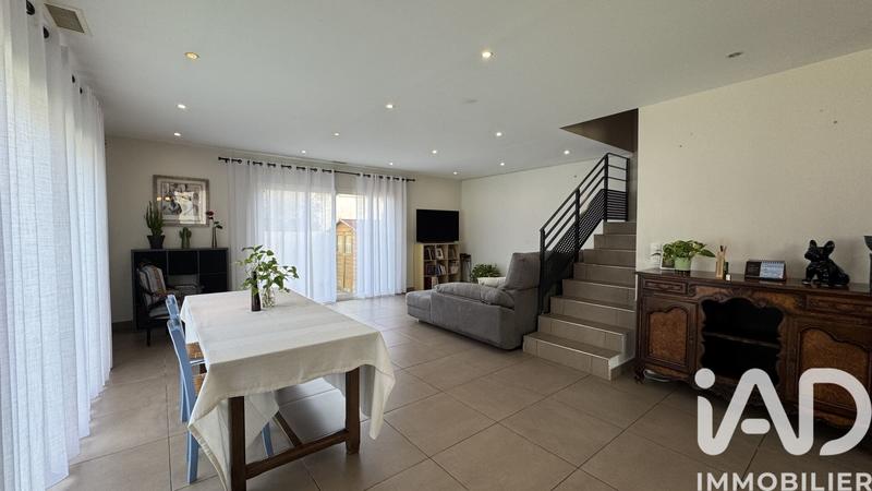 Maison - 125 m² - 5 pièces