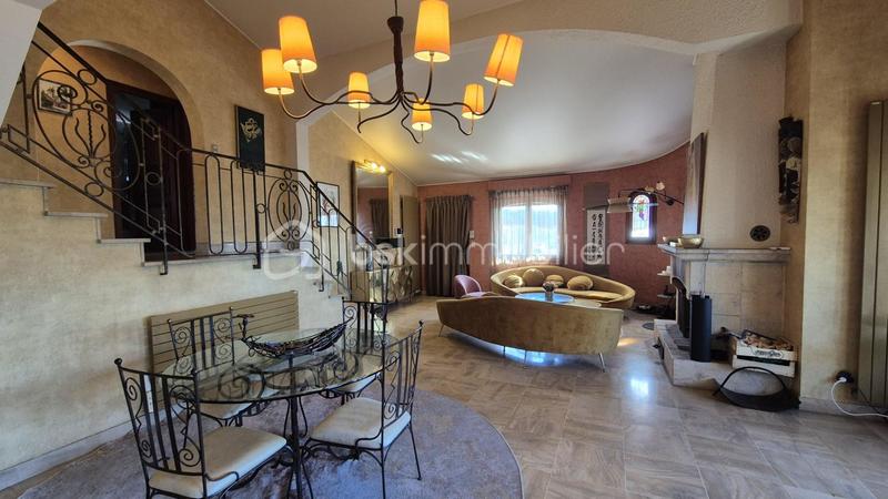 Villa - 137 m² - 5 pièces