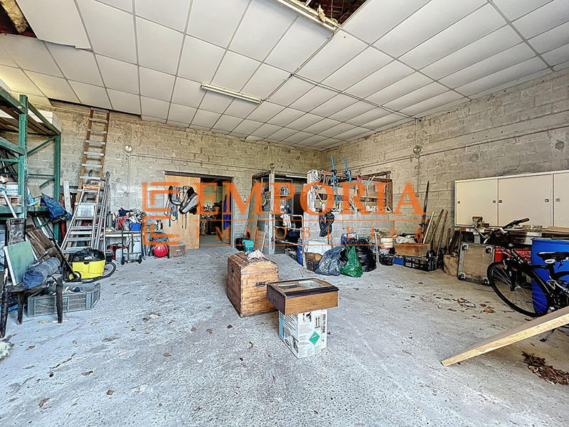 Entrepôt - 135 m²