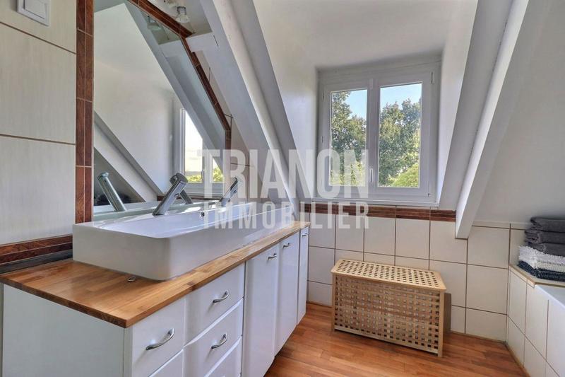 Maison - 161 m² - 7 pièces