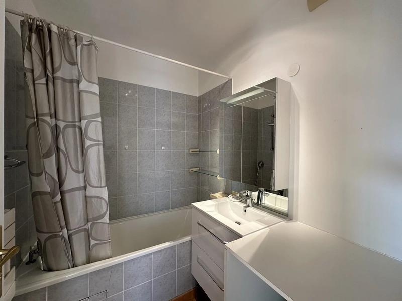 Appartement - 102 m² - 5 pièces