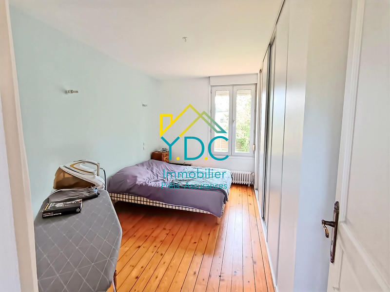 Maison - 305 m² - 10 pièces