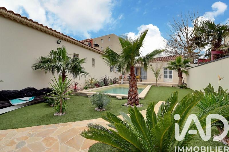 Maison - 200 m² - 7 pièces