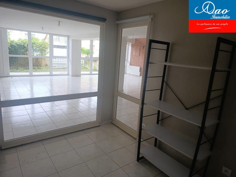 Loft - 176 m² - 5 pièces