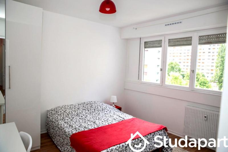 Chambre - 15 m² - 1 pièce